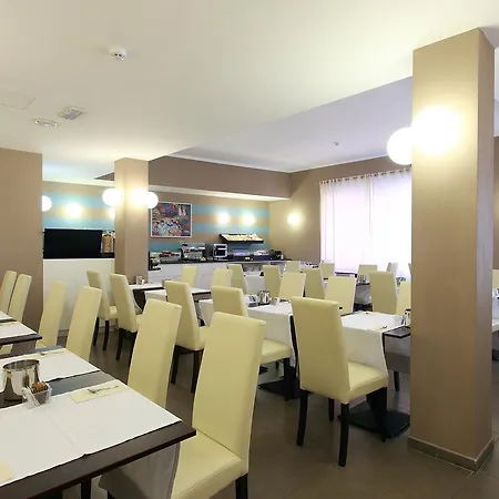 마르게리타 호텔 3*