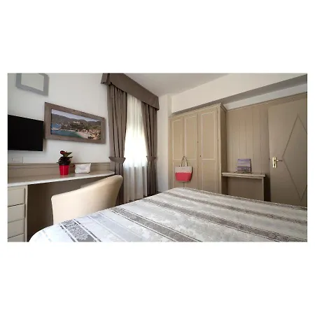 Margherita 3*