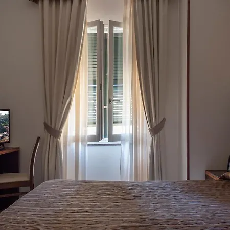 Margherita 3*