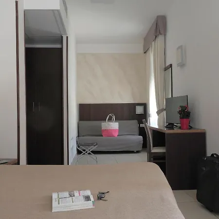 Margherita فندق مونتيروسّو ال ماري