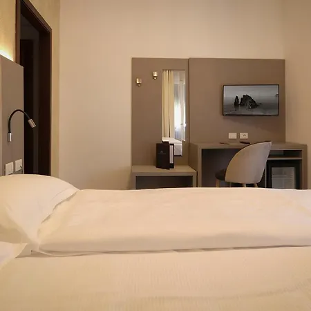 Margherita Hotel 3*